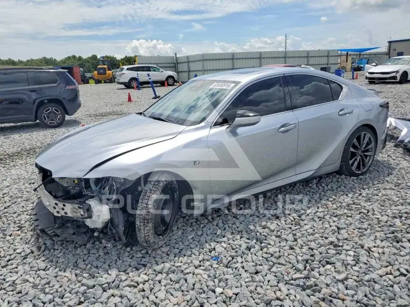 2022 Lexus IS фото