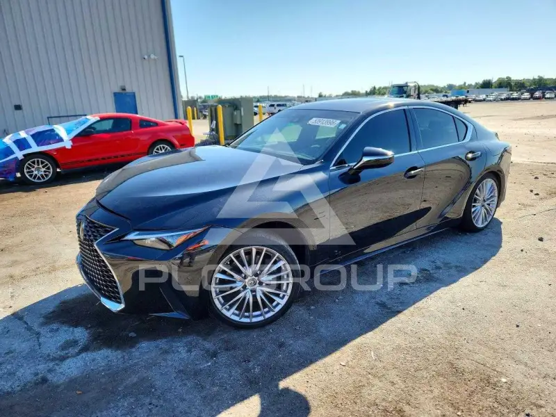 2022 Lexus IS фото