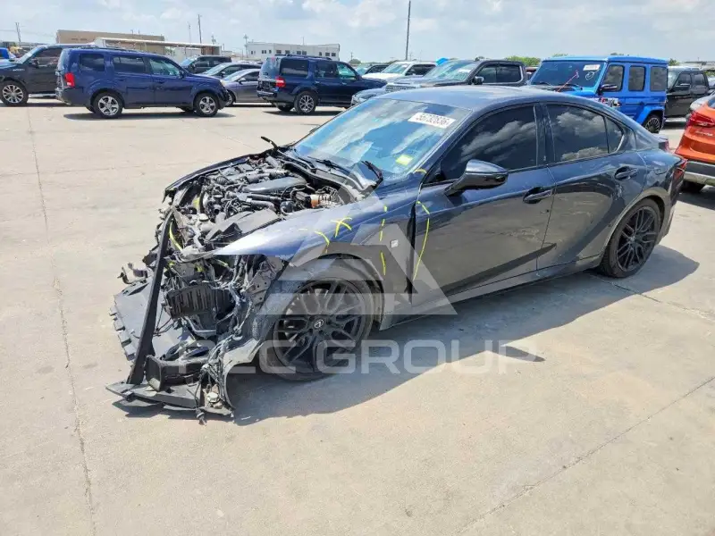 2022 Lexus IS фото