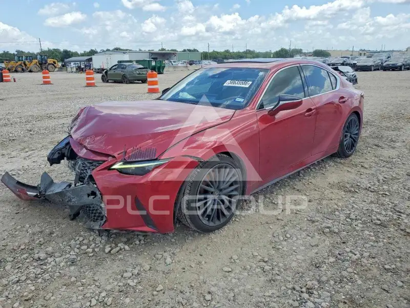 2022 Lexus IS photo