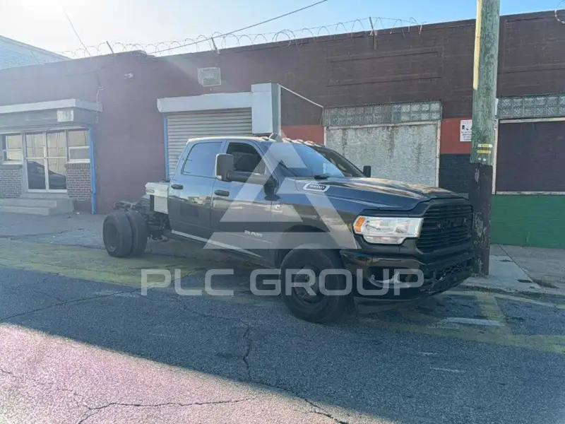 2022 RAM 3500 фото