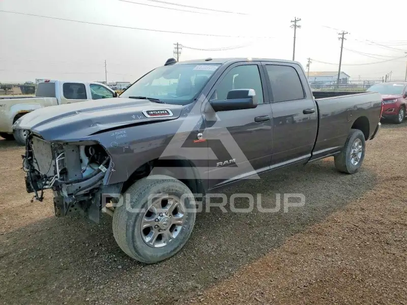 2022 RAM 3500 photo