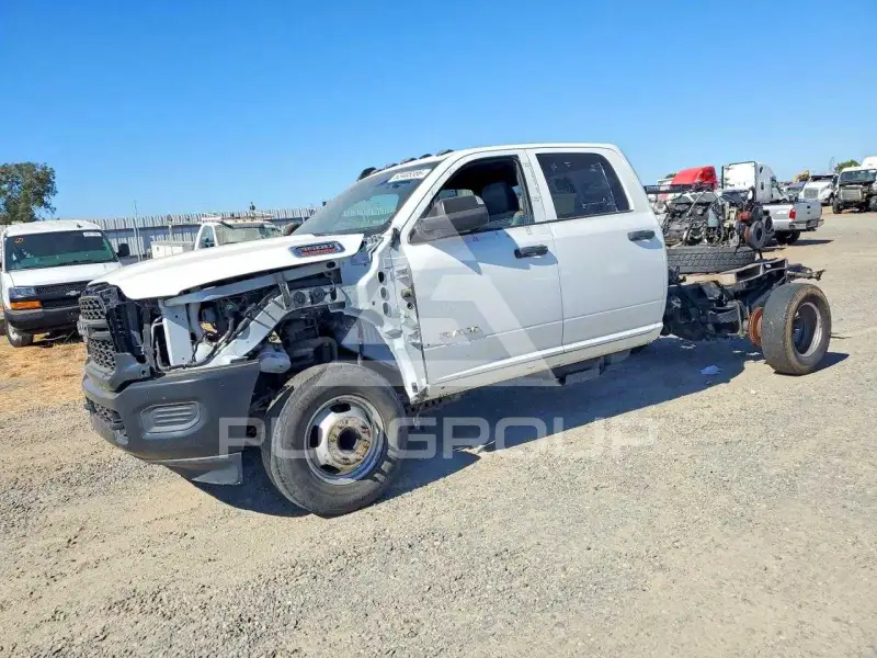 2022 RAM 3500 photo