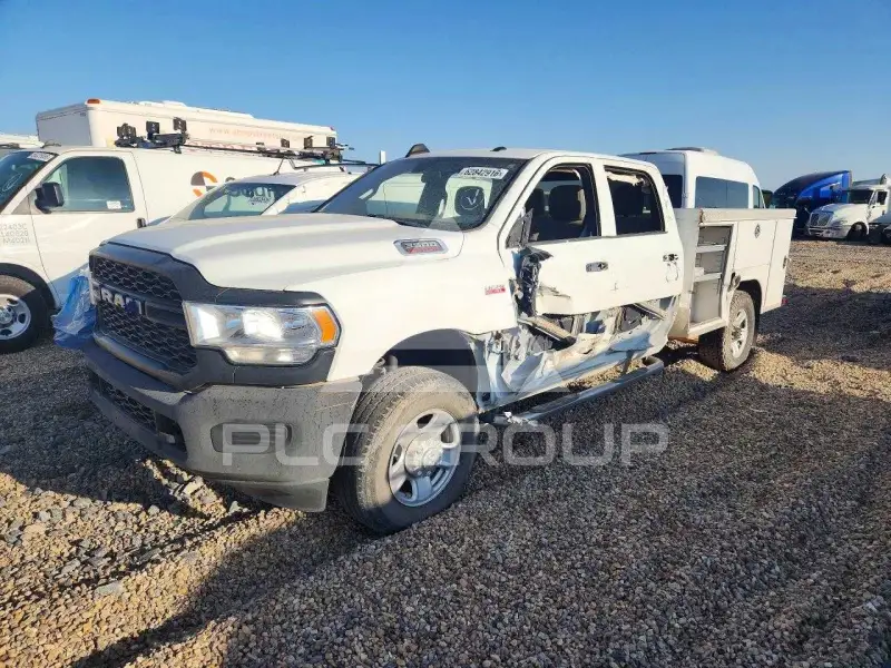 2022 RAM 3500 photo