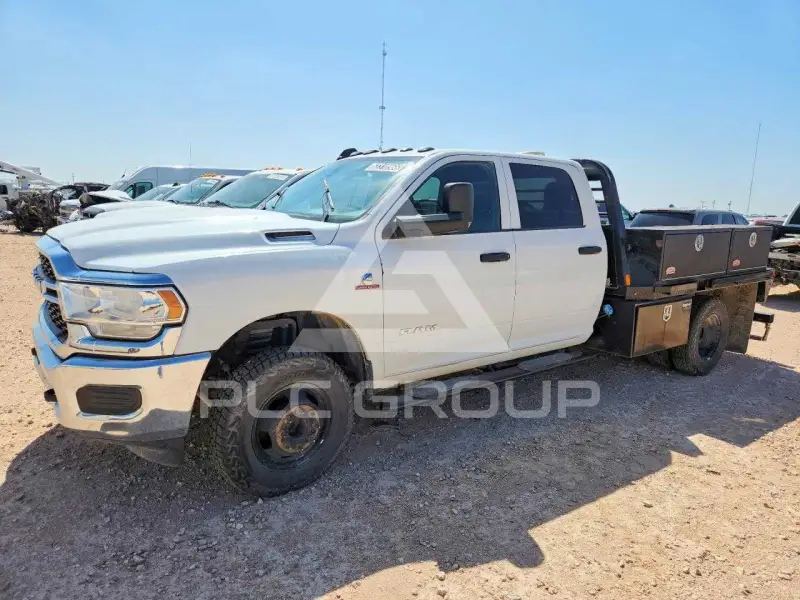 2022 RAM 3500 photo