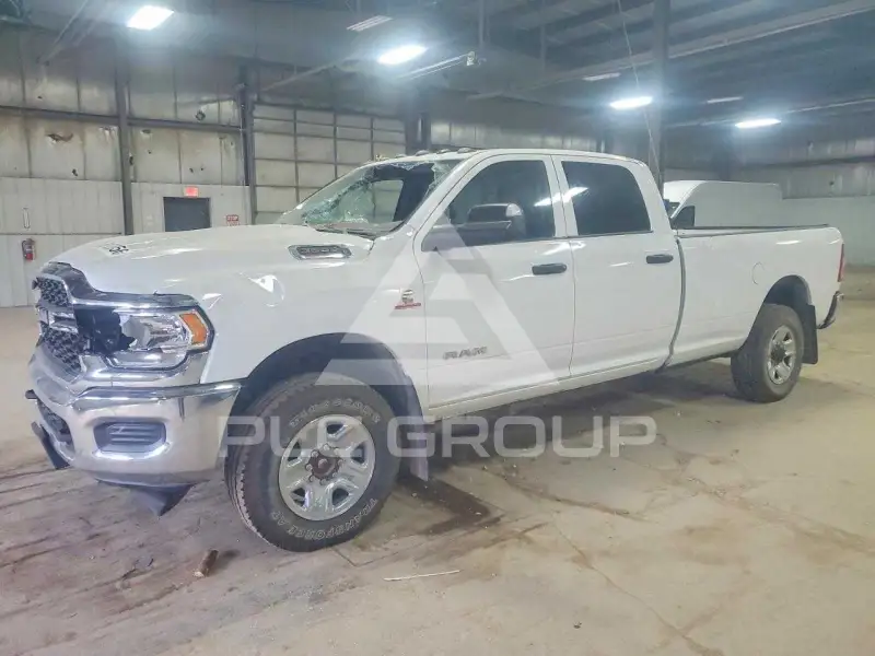 2022 RAM 3500 photo