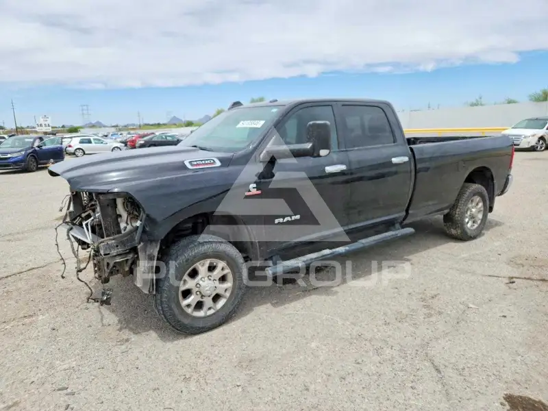 2022 RAM 3500 photo