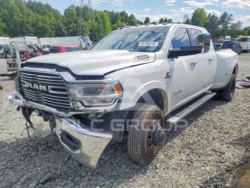 2022 RAM 3500 photo