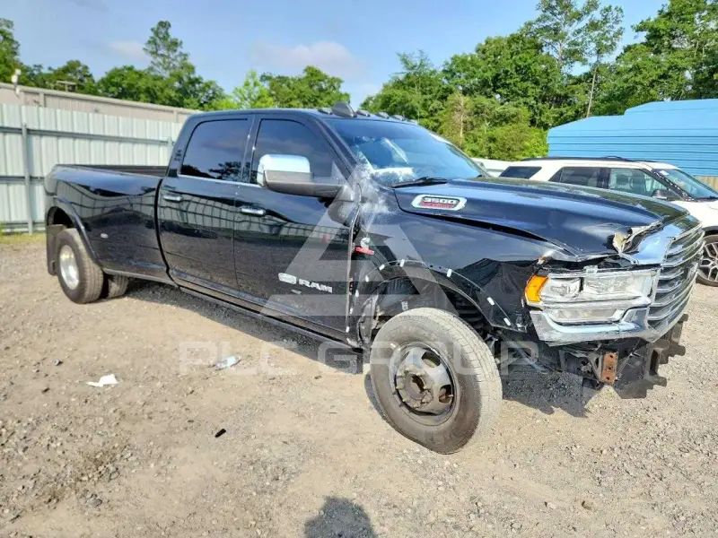 2022 RAM 3500 photo
