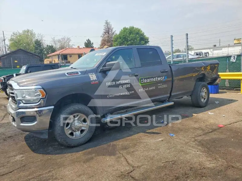 2022 RAM 2500 photo