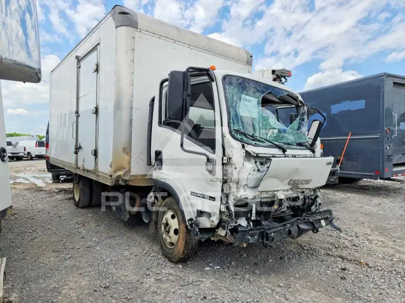 2022 Isuzu NPR фото