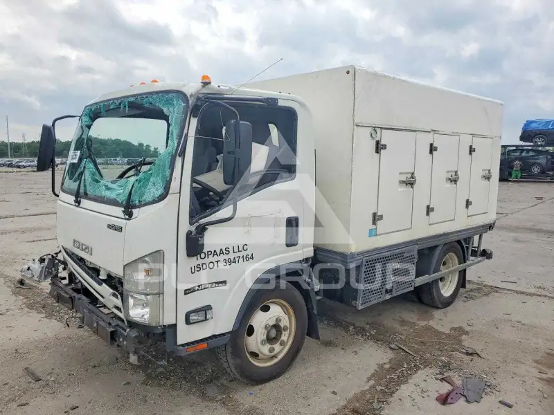 2022 Isuzu NPR фото