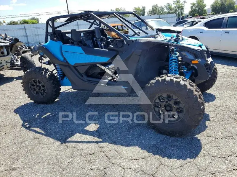 2022 Can-AM Sidebyside фото