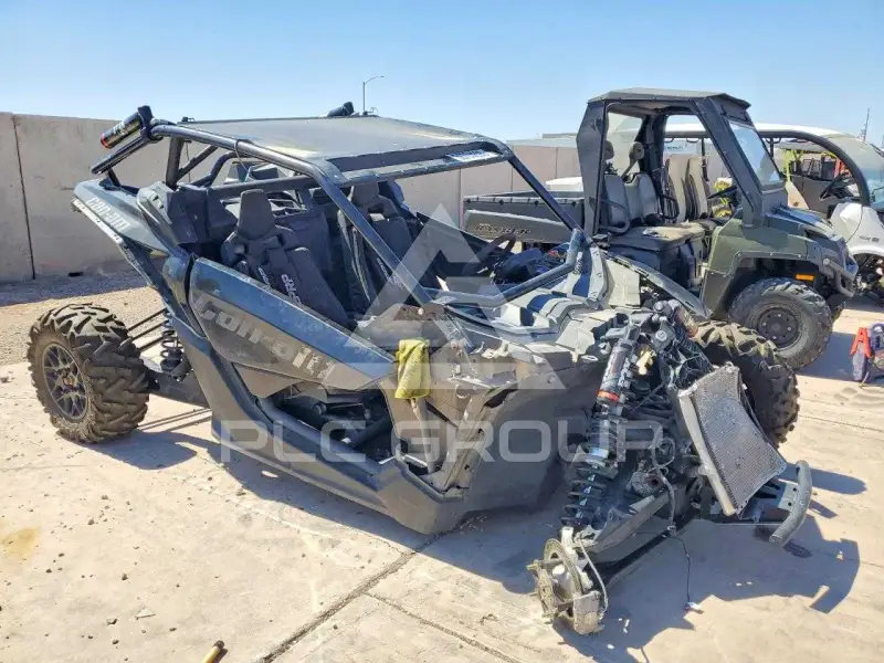 2022 Can-AM Sidebyside photo