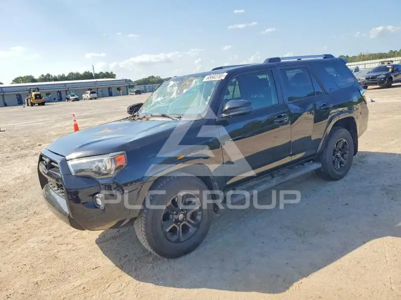2022 Toyota 4 RUNNER photo