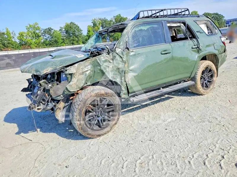 2022 Toyota 4 RUNNER photo