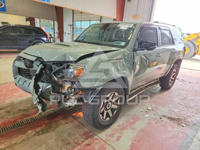 2022 Toyota 4 RUNNER фото