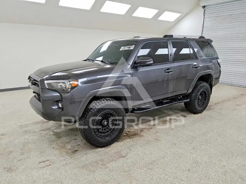 2022 Toyota 4 RUNNER photo