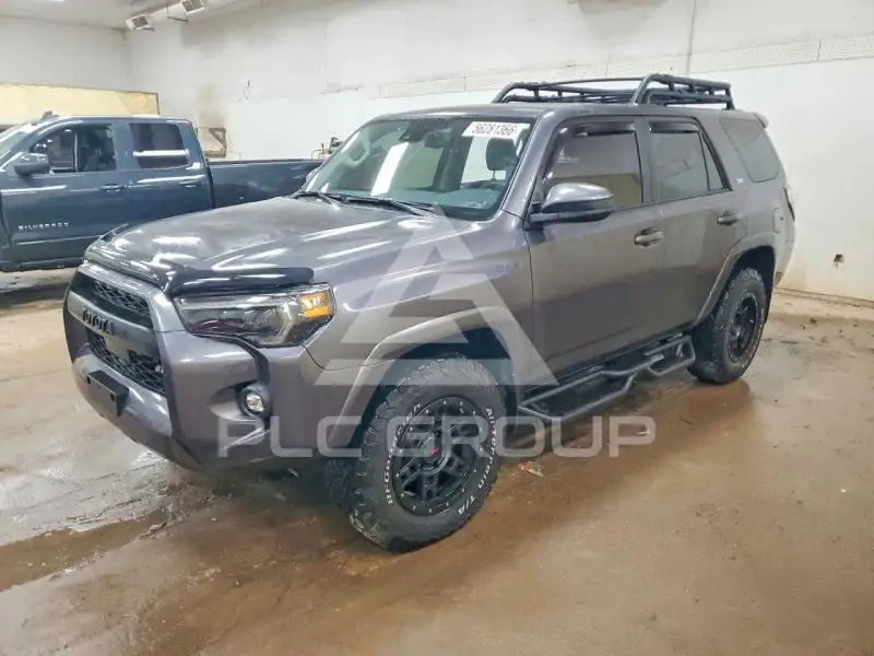 2022 Toyota 4 RUNNER photo
