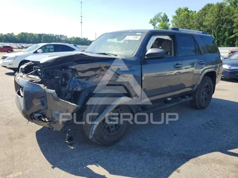 2022 Toyota 4 RUNNER photo
