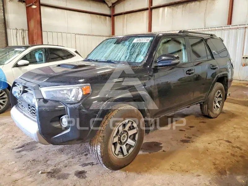 2022 Toyota 4 RUNNER photo