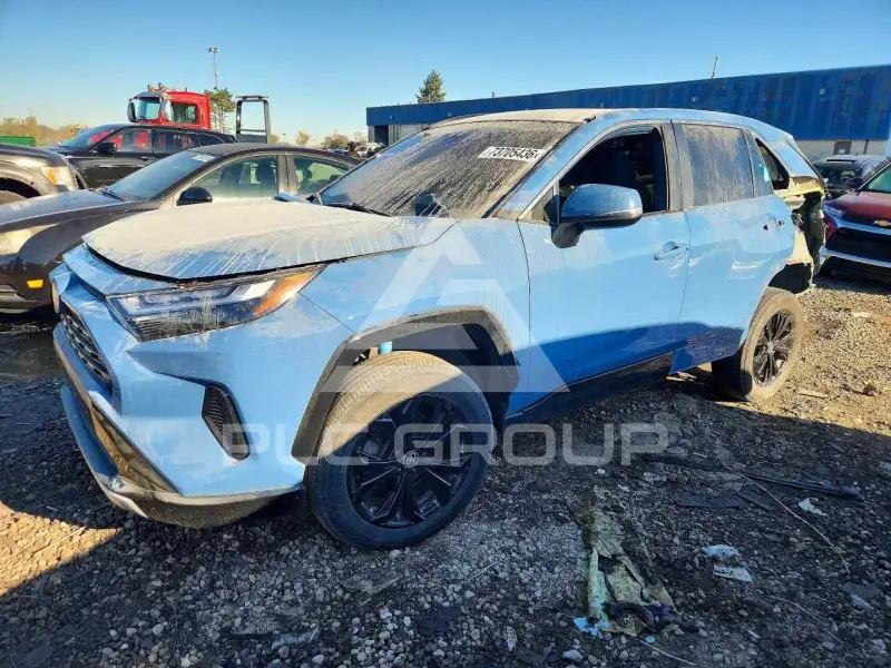 2022 Toyota RAV4 фото