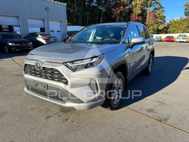 2022 Toyota RAV4 фото