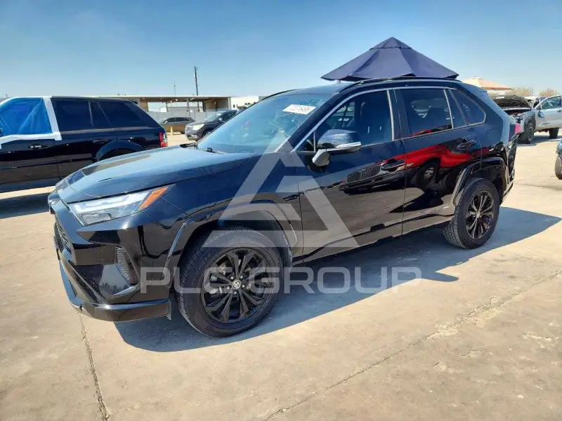 2022 Toyota RAV4 фото