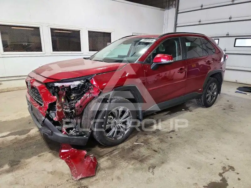 2022 Toyota RAV4 фото