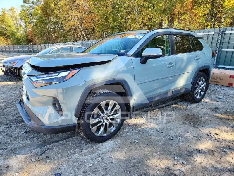 2022 Toyota RAV4 photo
