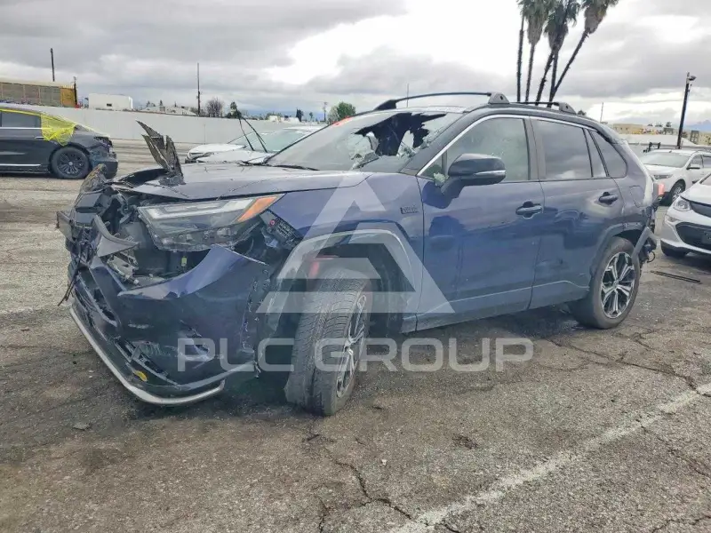 2022 Toyota RAV4 фото
