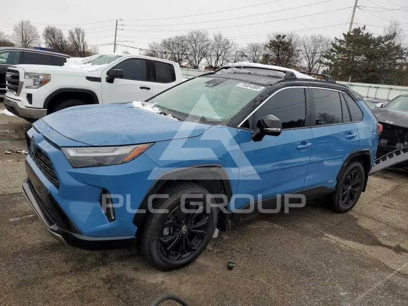 2022 Toyota RAV4 фото