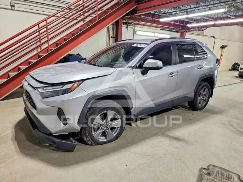 2022 Toyota RAV4 фото
