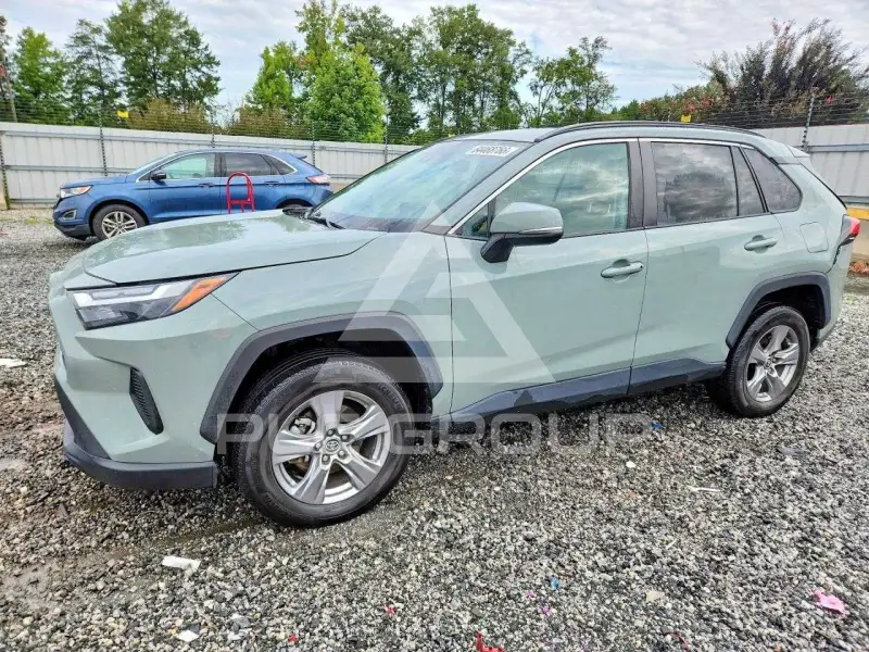 2022 Toyota RAV4 фото