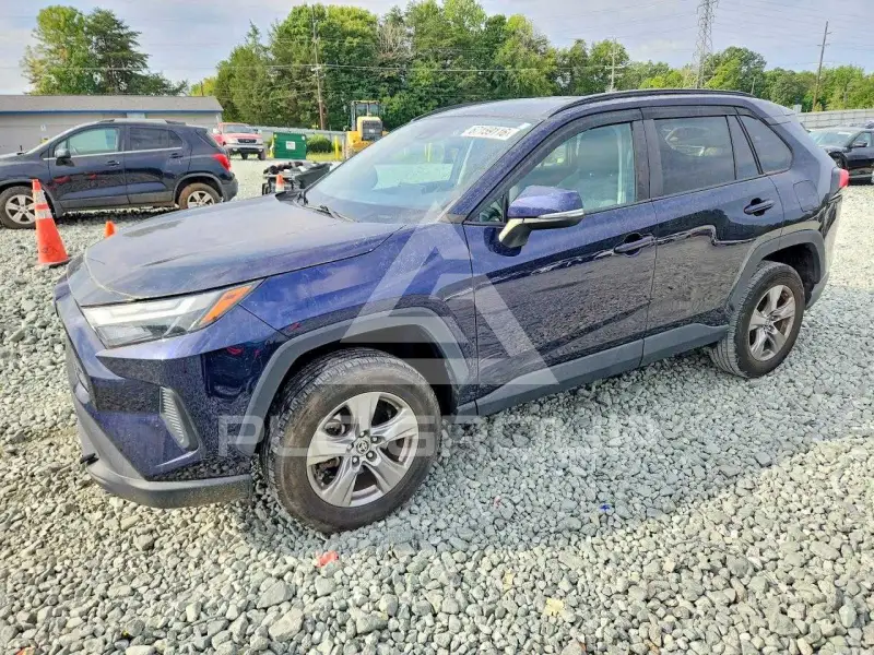 2022 Toyota RAV4 фото