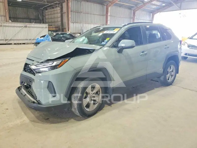 2022 Toyota RAV4 фото