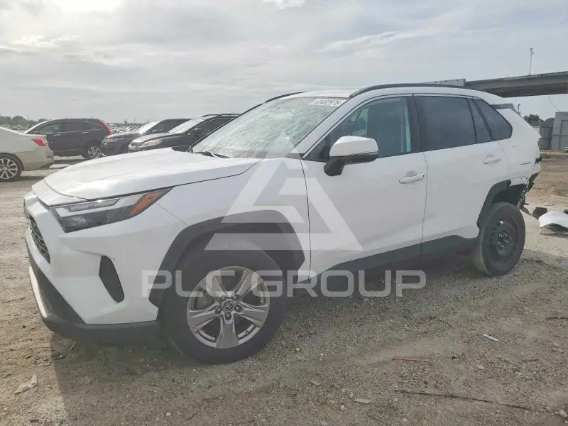 2022 Toyota RAV4 photo