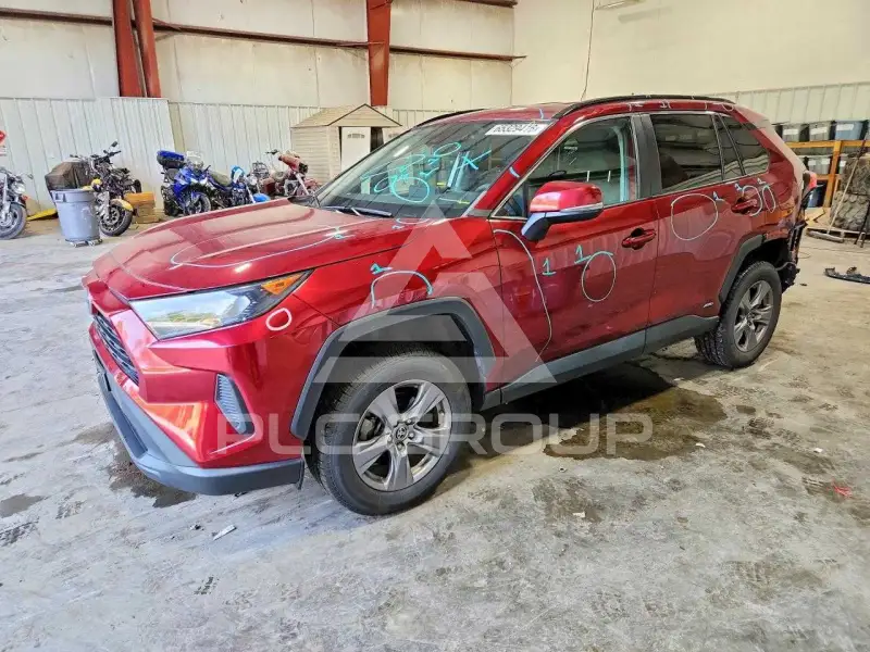 2022 Toyota RAV4 фото