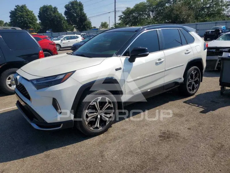 2022 Toyota RAV4 фото