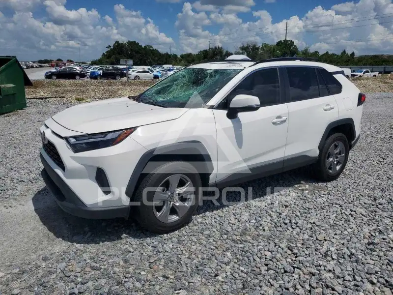 2022 Toyota RAV4 фото
