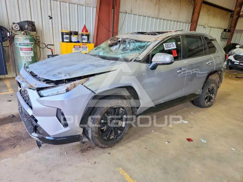 2022 Toyota RAV4 фото