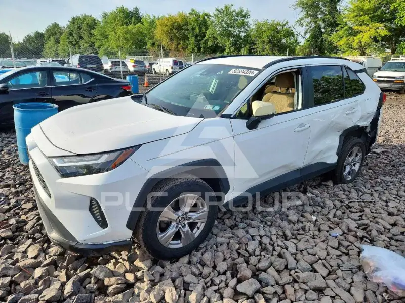 2022 Toyota RAV4 photo