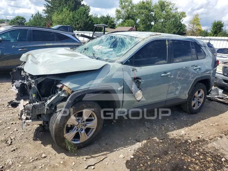 2022 Toyota RAV4 photo
