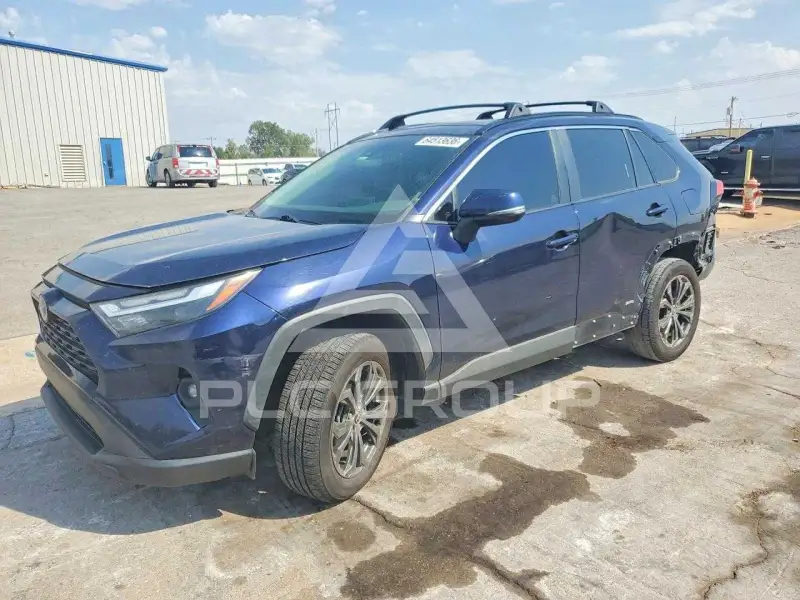 2022 Toyota RAV4 фото