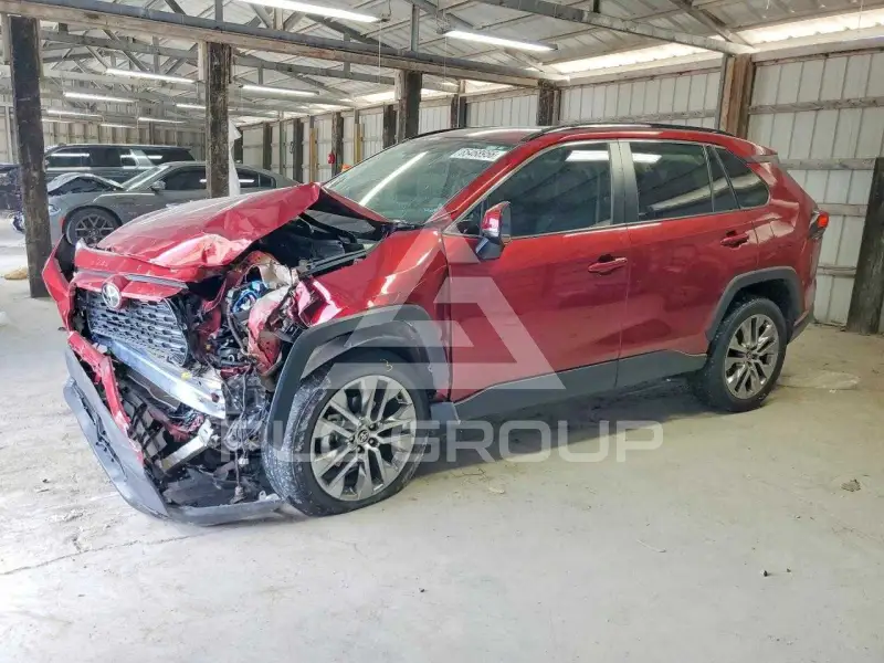 2022 Toyota RAV4 фото