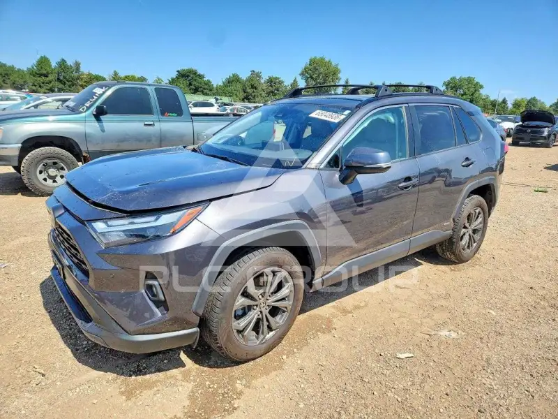 2022 Toyota RAV4 photo