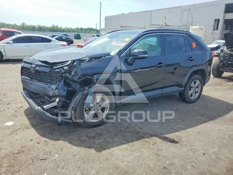 2022 Toyota RAV4 фото