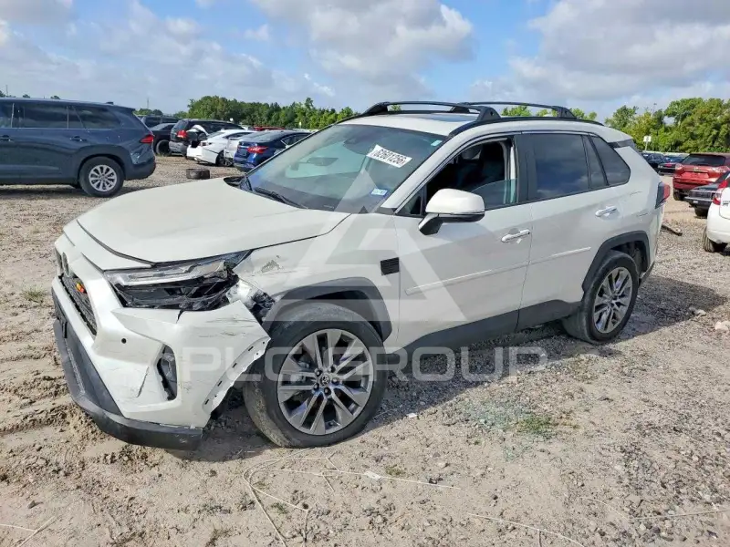 2022 Toyota RAV4 фото