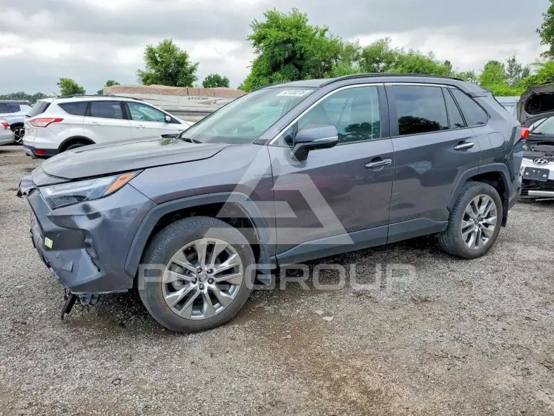 2022 Toyota RAV4 фото