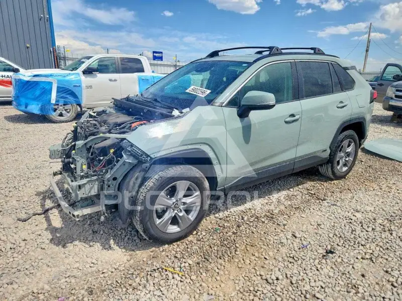2022 Toyota RAV4 фото